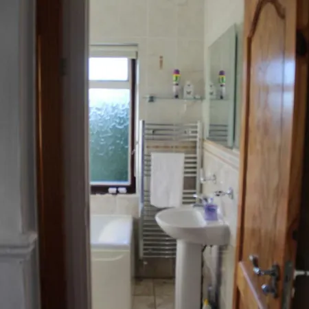 Full Modern House - 2 Miles From Leeds City Centre Apartmán *